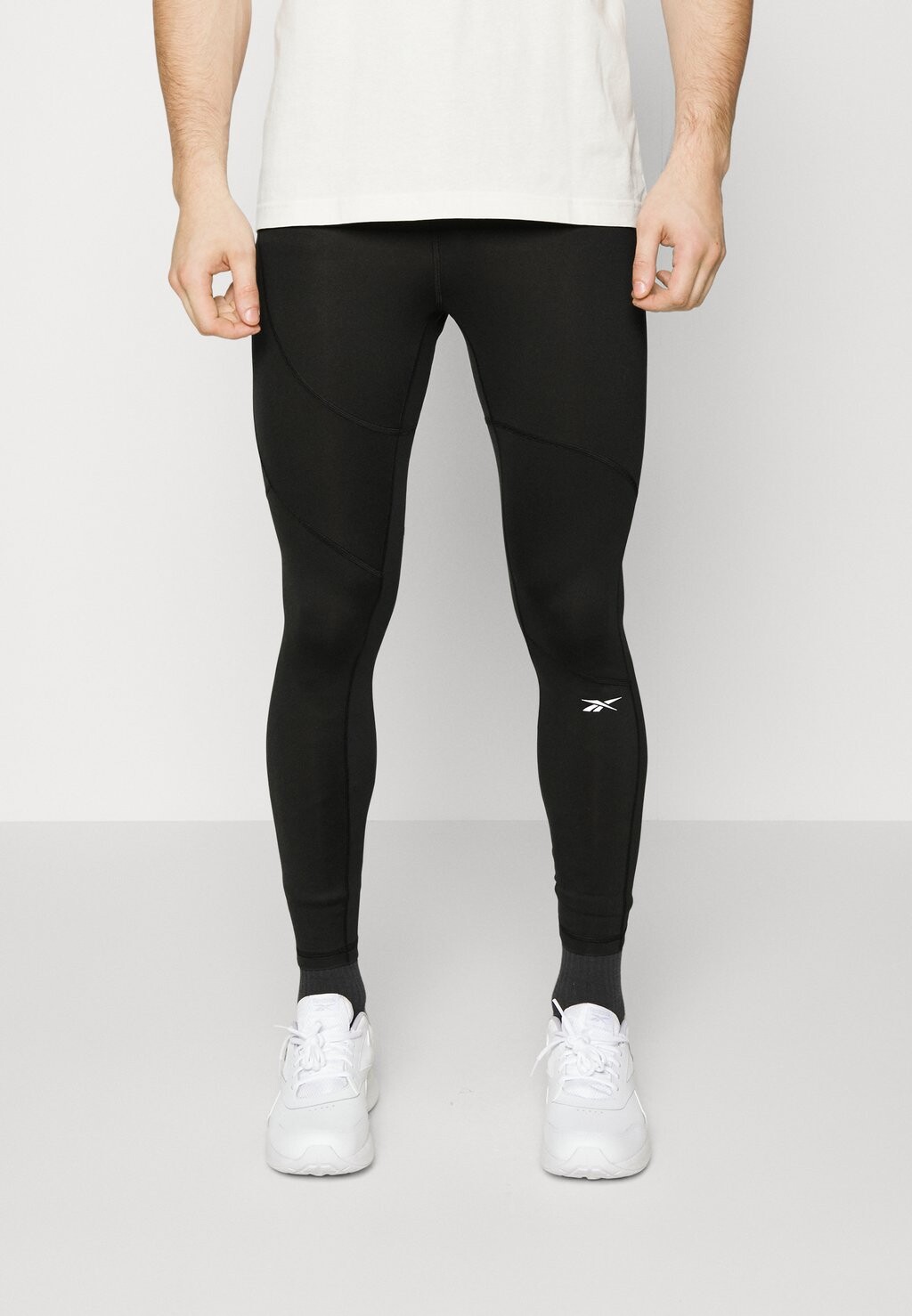 

Шорты Reebok