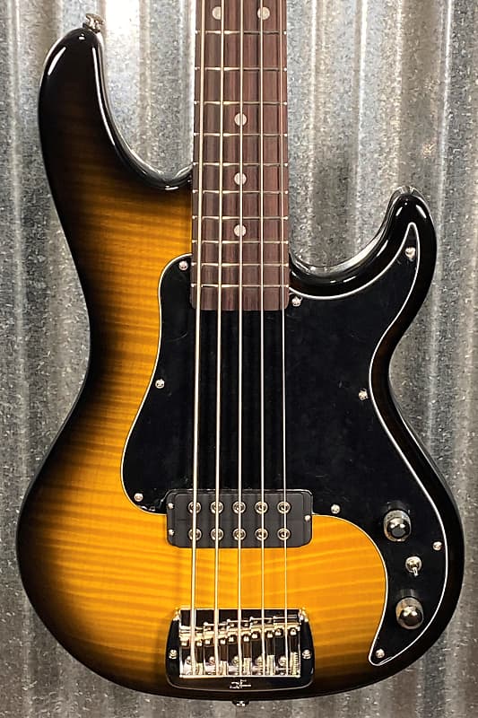 

Басс гитара G&L USA Kiloton 5 String Bass Flame Top 2 Tone Sunburst & Case #7357