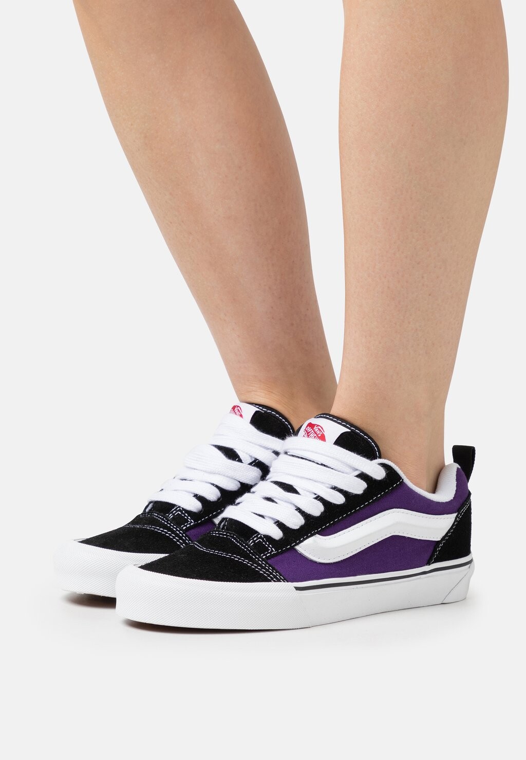 

Кроссовки Vans, черный/фиолетовый
