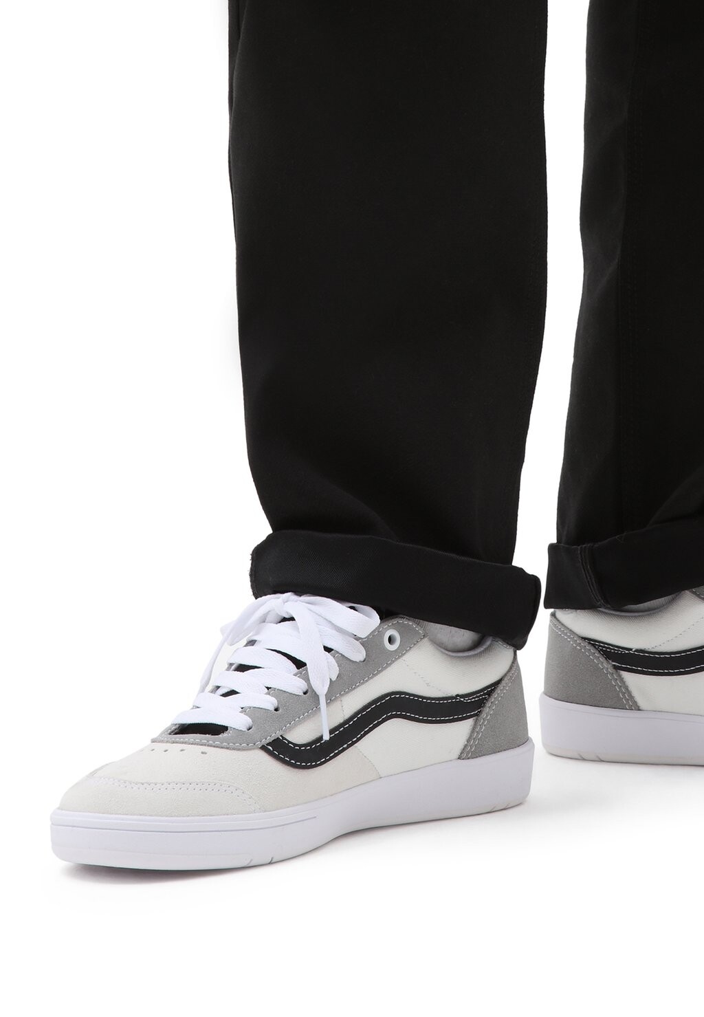 

Кроссовки Vans