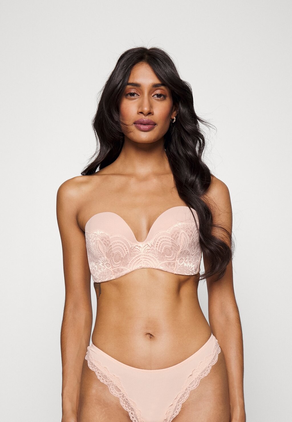

Бюстгальтер Multiway без бретелек Wonderbra