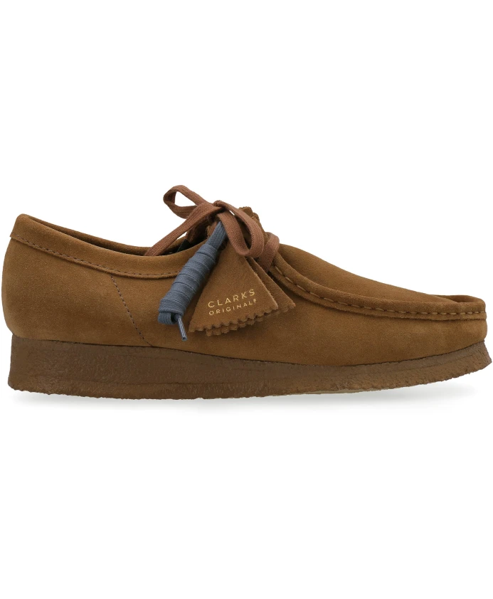 

Замшевые туфли на шнуровке с креповой подошвой Clarks, коричневый