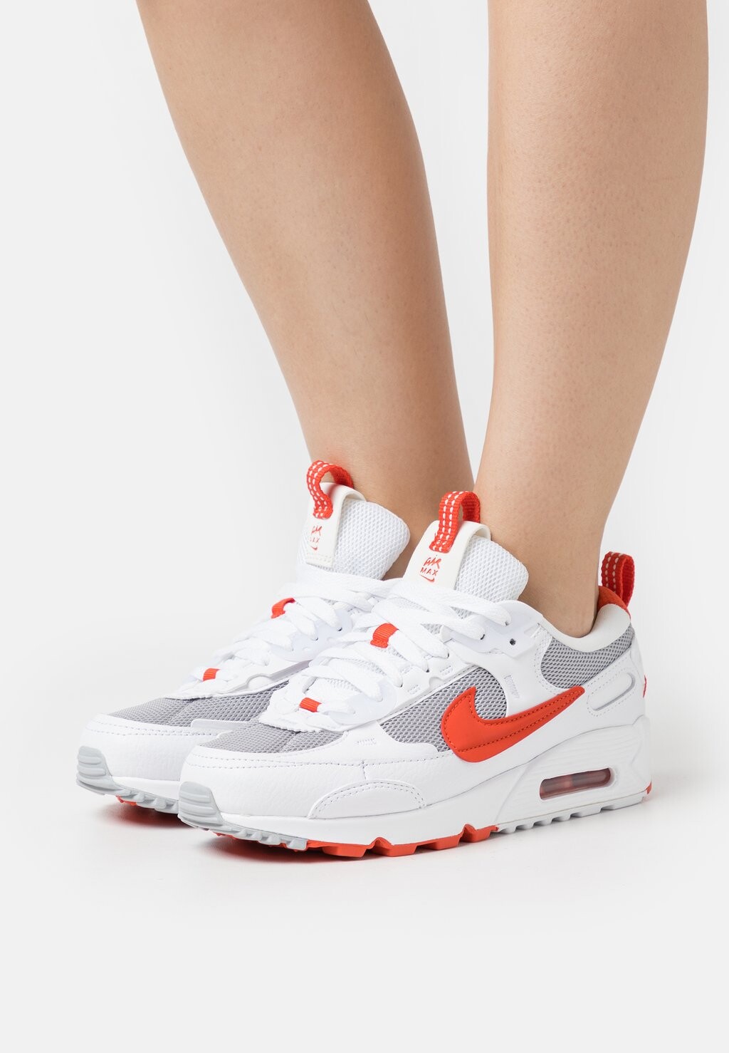 

Кроссовки Nike