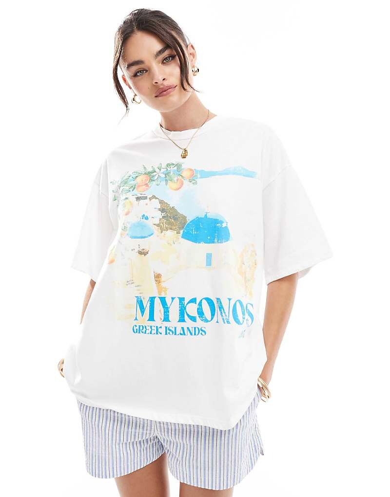 

Белая объемная футболка с рисунком Mykonos ASOS DESIGN