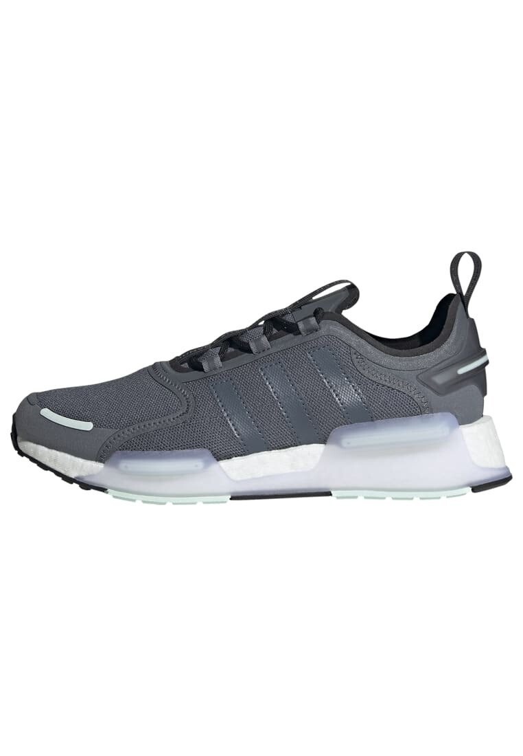 

Кроссовки adidas Originals NMD V3, черный