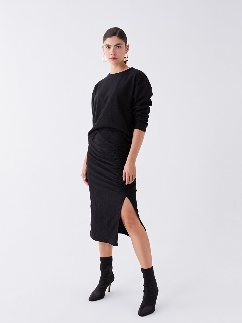 

Женская прямая юбка очень облегающего кроя LCW Casual