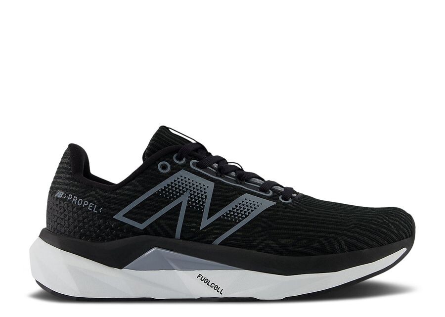

Кроссовки New Balance Wmns FuelCell Propel V5, цвет Black Steel White