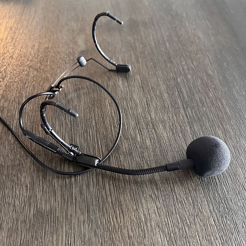 

Вокальный микрофон AKG C520 L Headset Vocal Microphone