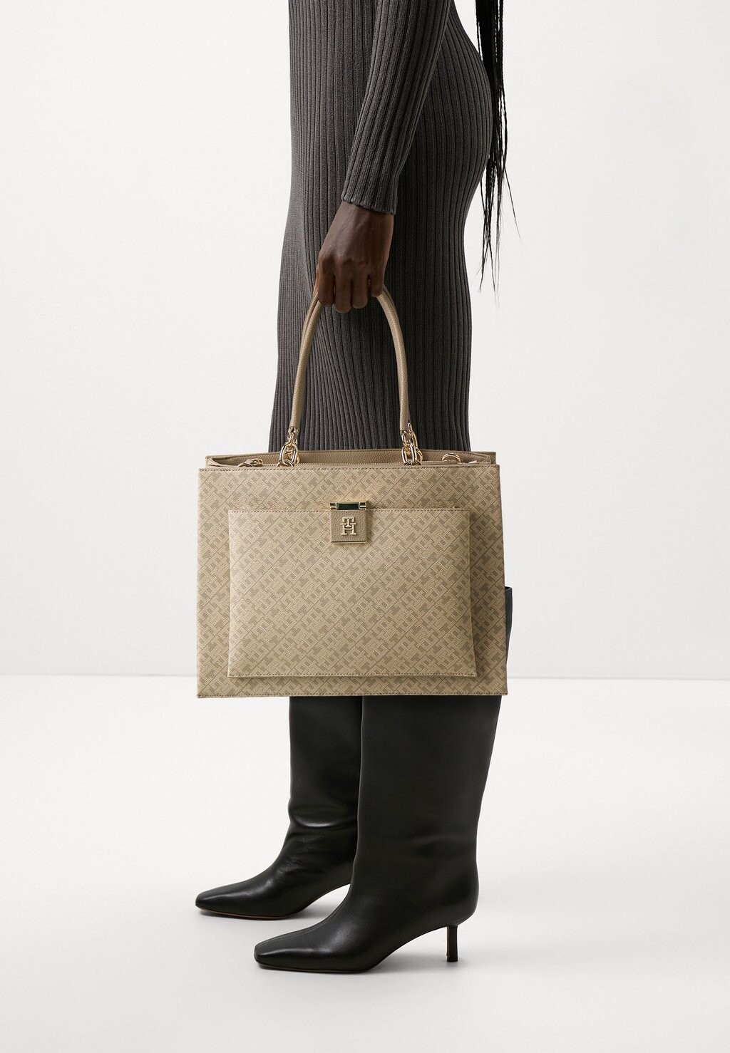 

Большая сумка SATCHEL Tommy Hilfiger, бежевый