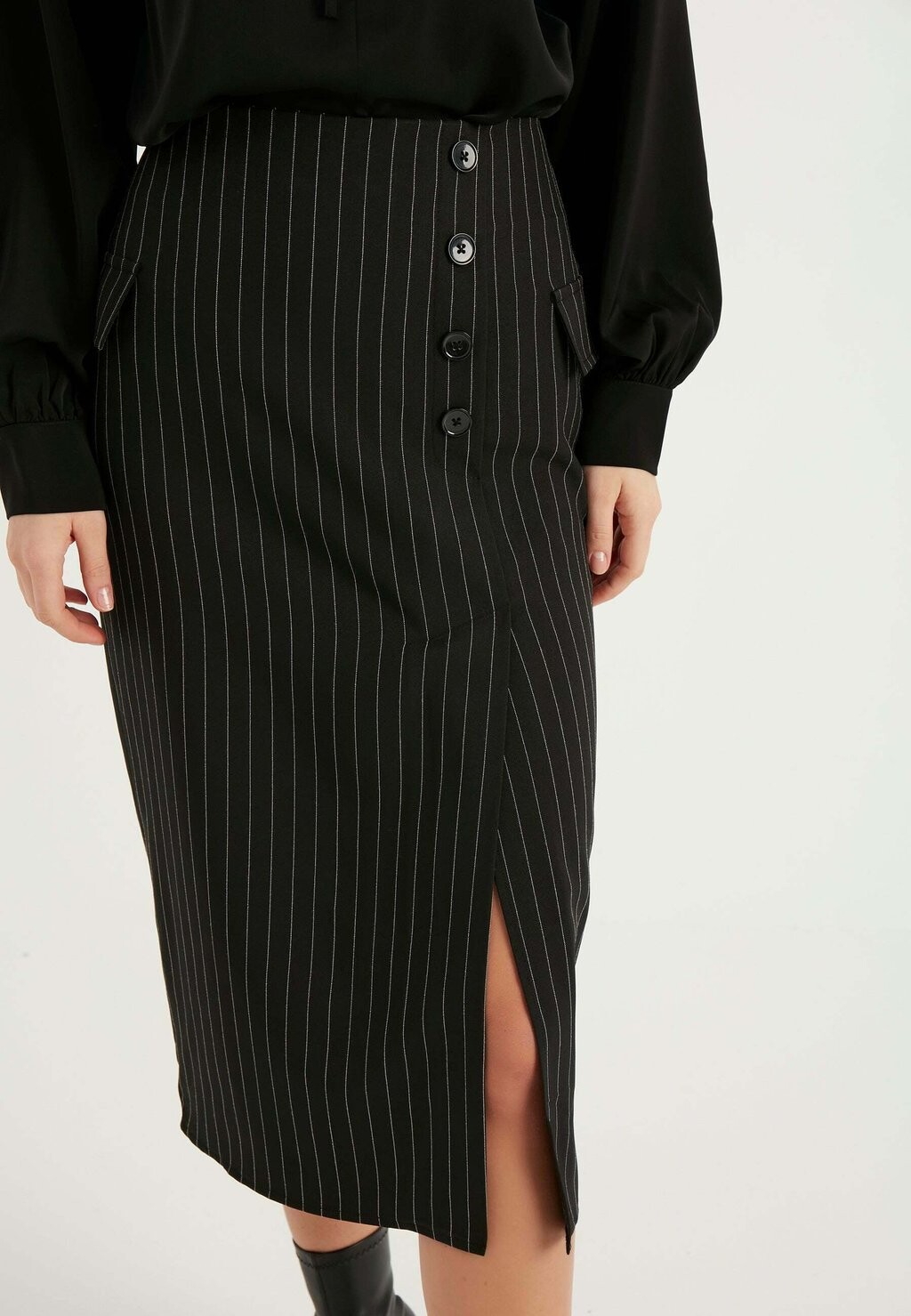 

Юбка-карандаш Striped Button Detail Slit Herita, черный