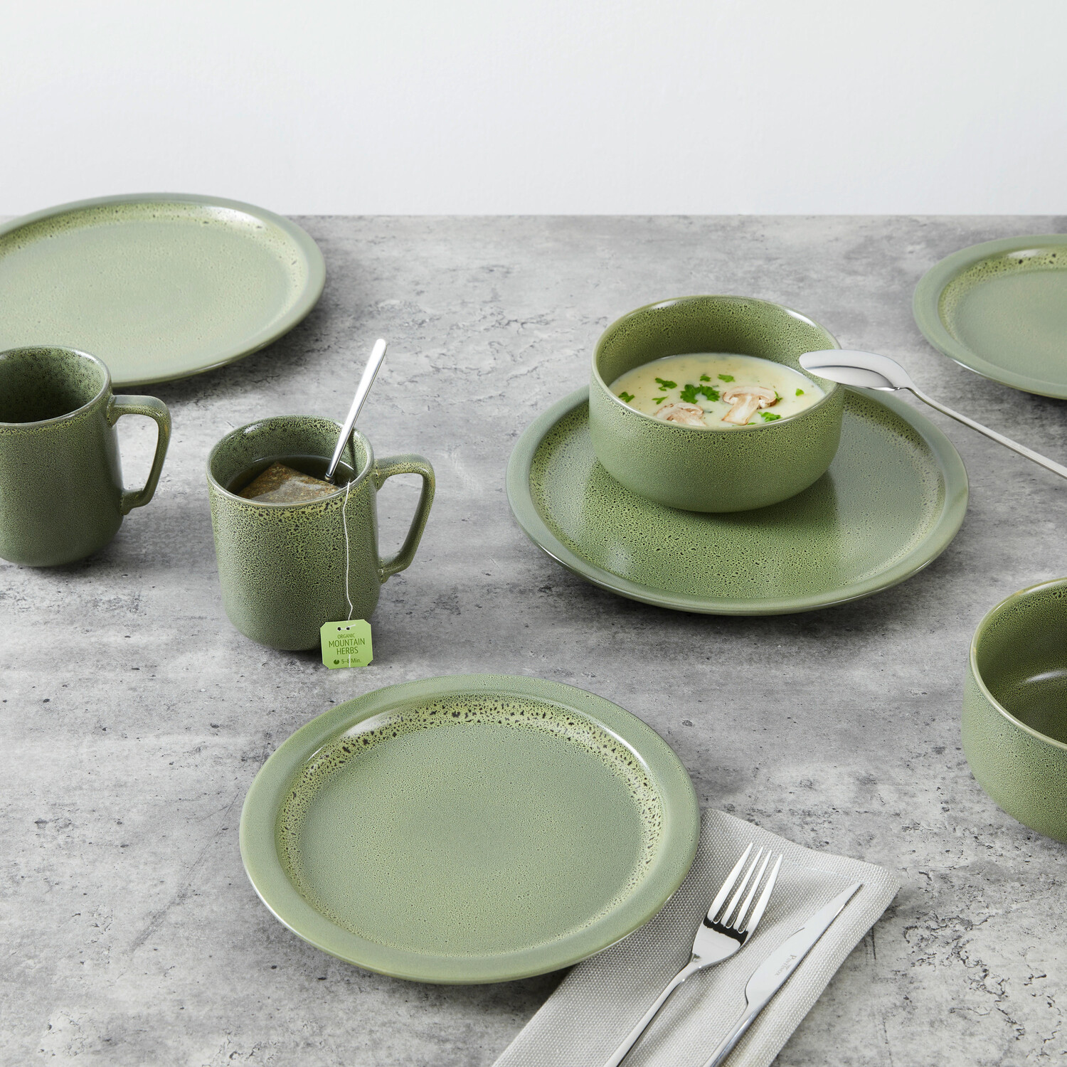 

Комбинированный сервиз 8 шт Creatable, оливково-зеленый
