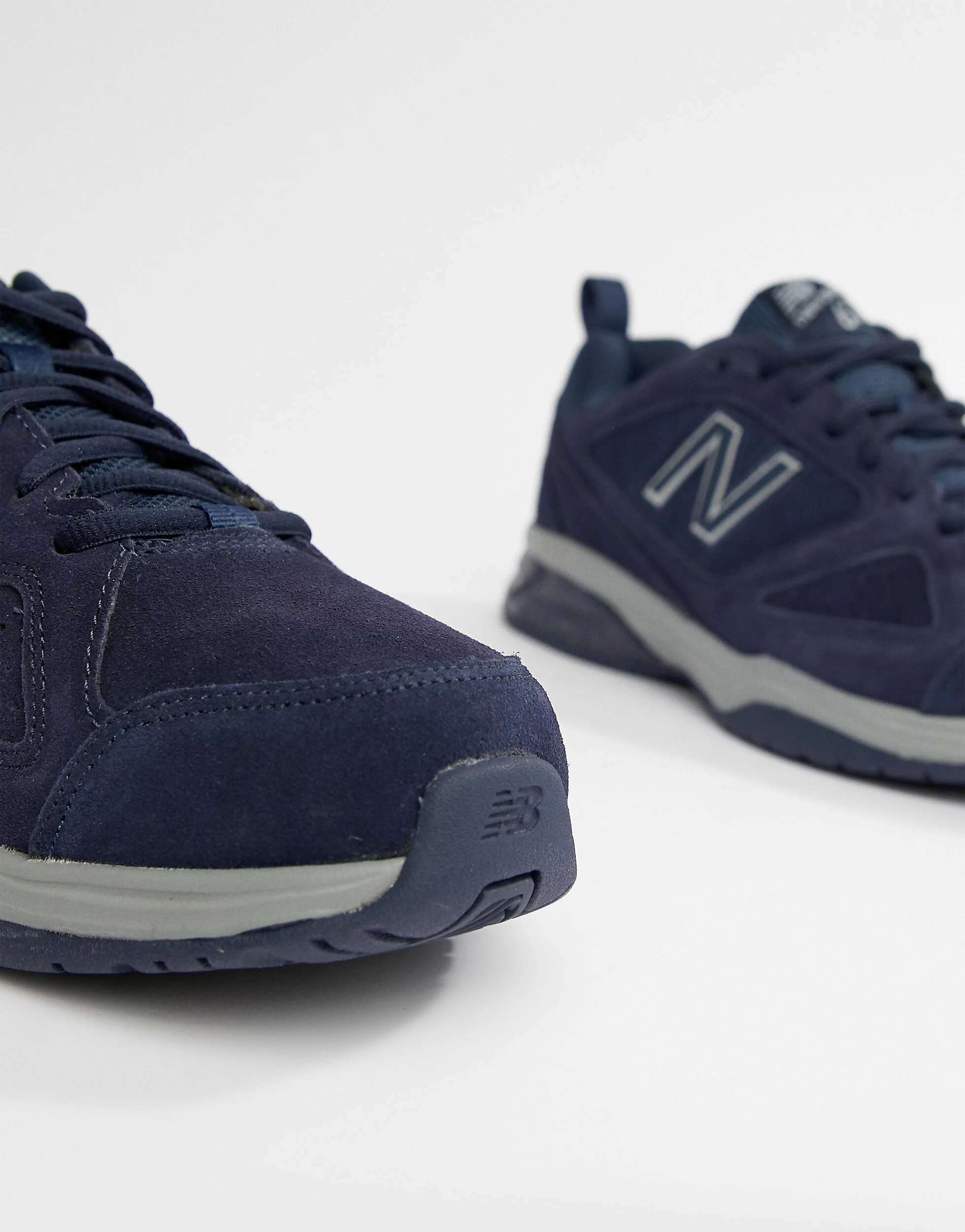 

Темно-синие кроссовки New Balance 624 MX624NV4