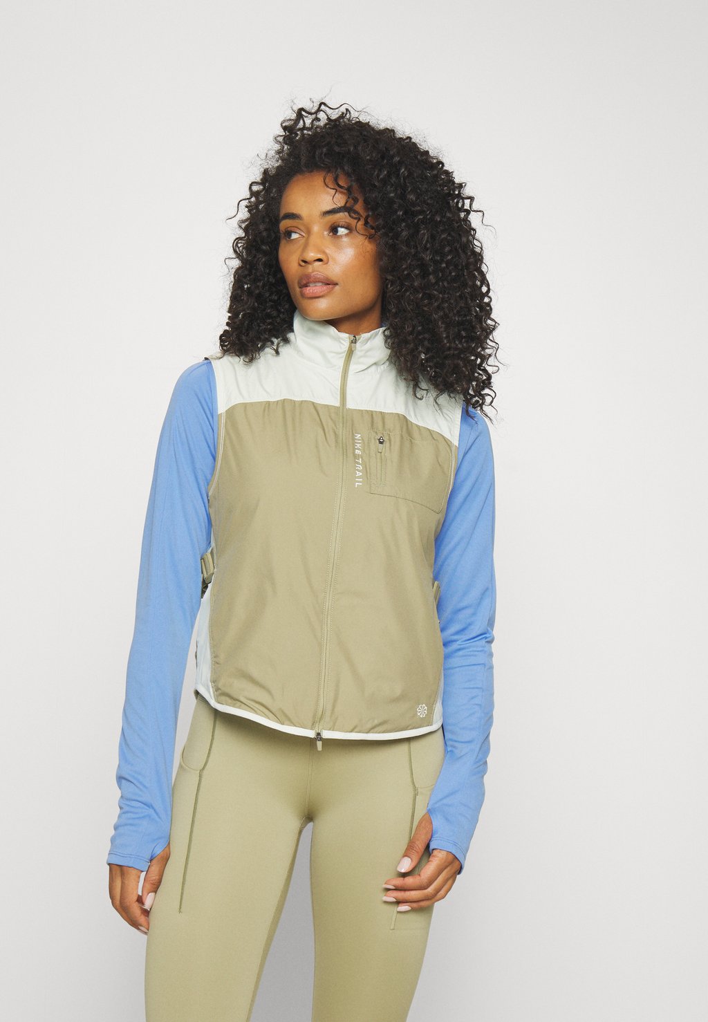 Жилет TRAIL VEST Nike, цвет sea glass/neutral olive