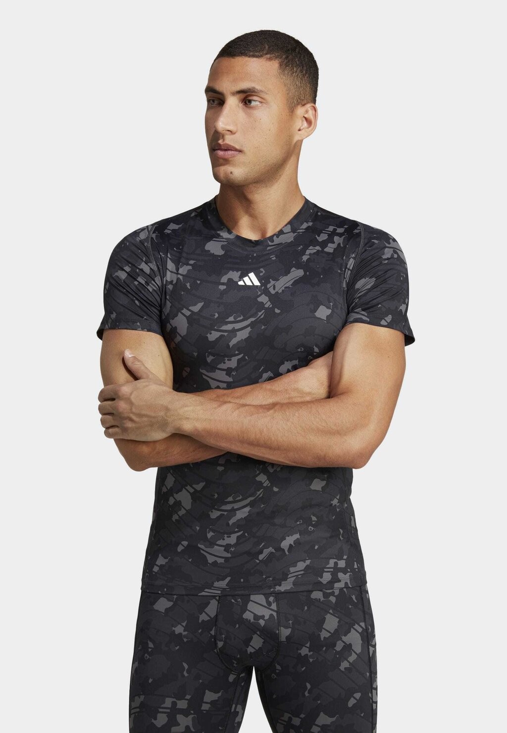

Рубашка с принтом Adidas