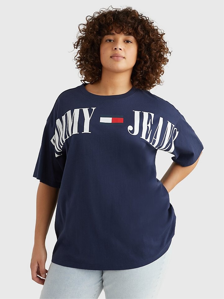

Оверсайз-футболка с логотипом Curve Retro Tommy Jeans