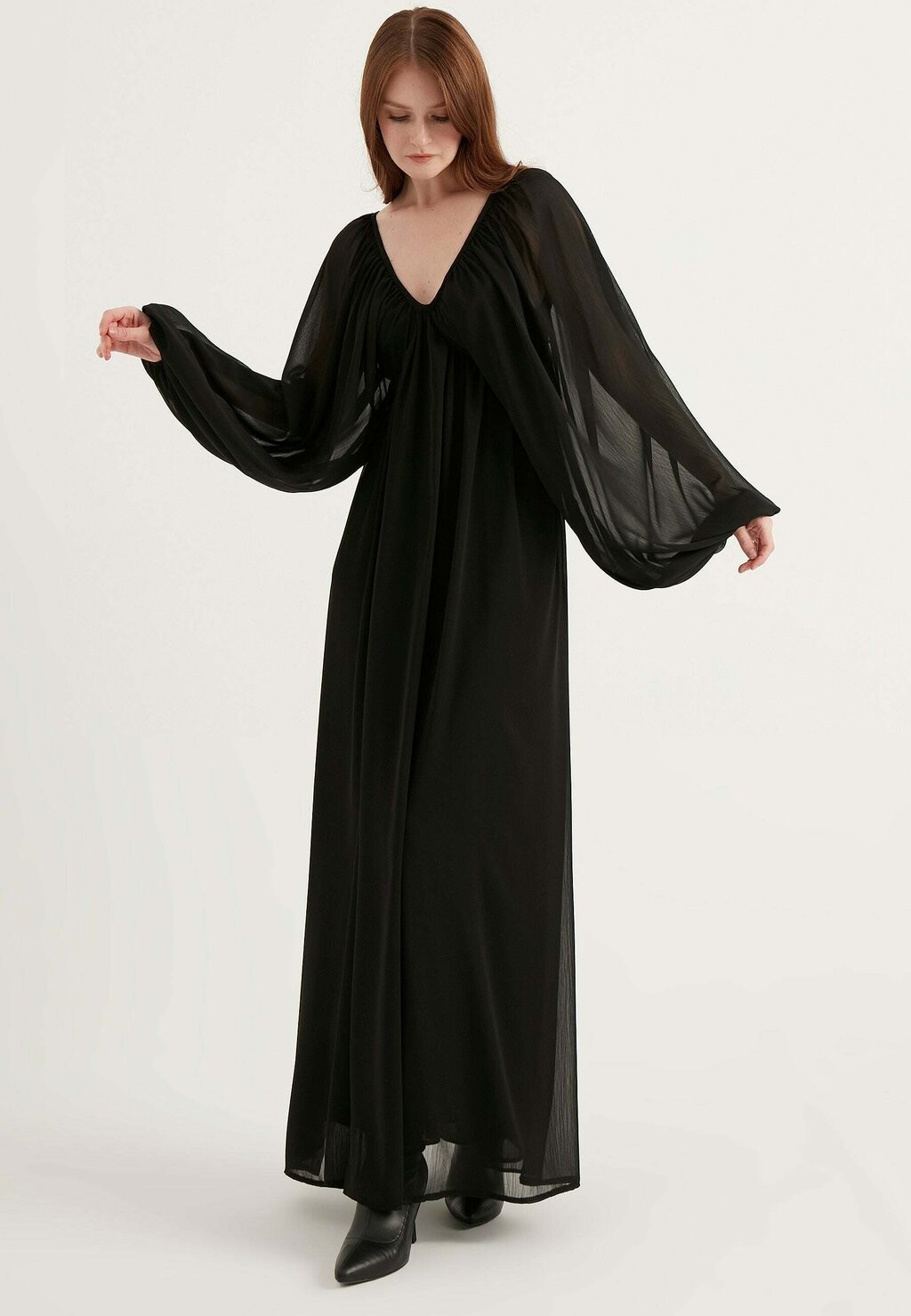 

Длинное платье LONG CHIFFON DRESS Titus, черный