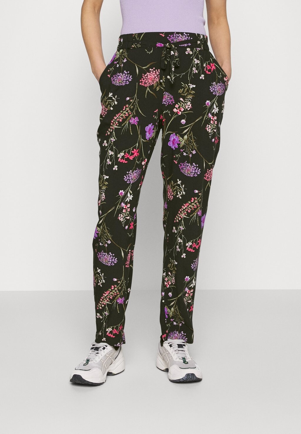 

Брюки Vero Moda Vmeasy Pants, черный / миль