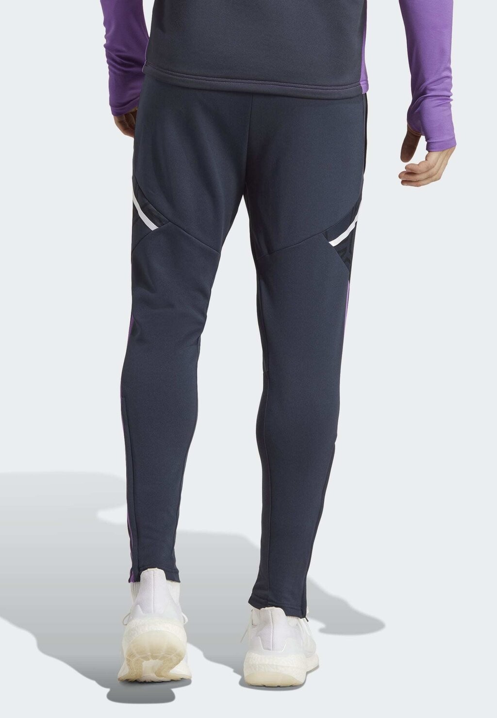 

Тренировочные брюки Adidas