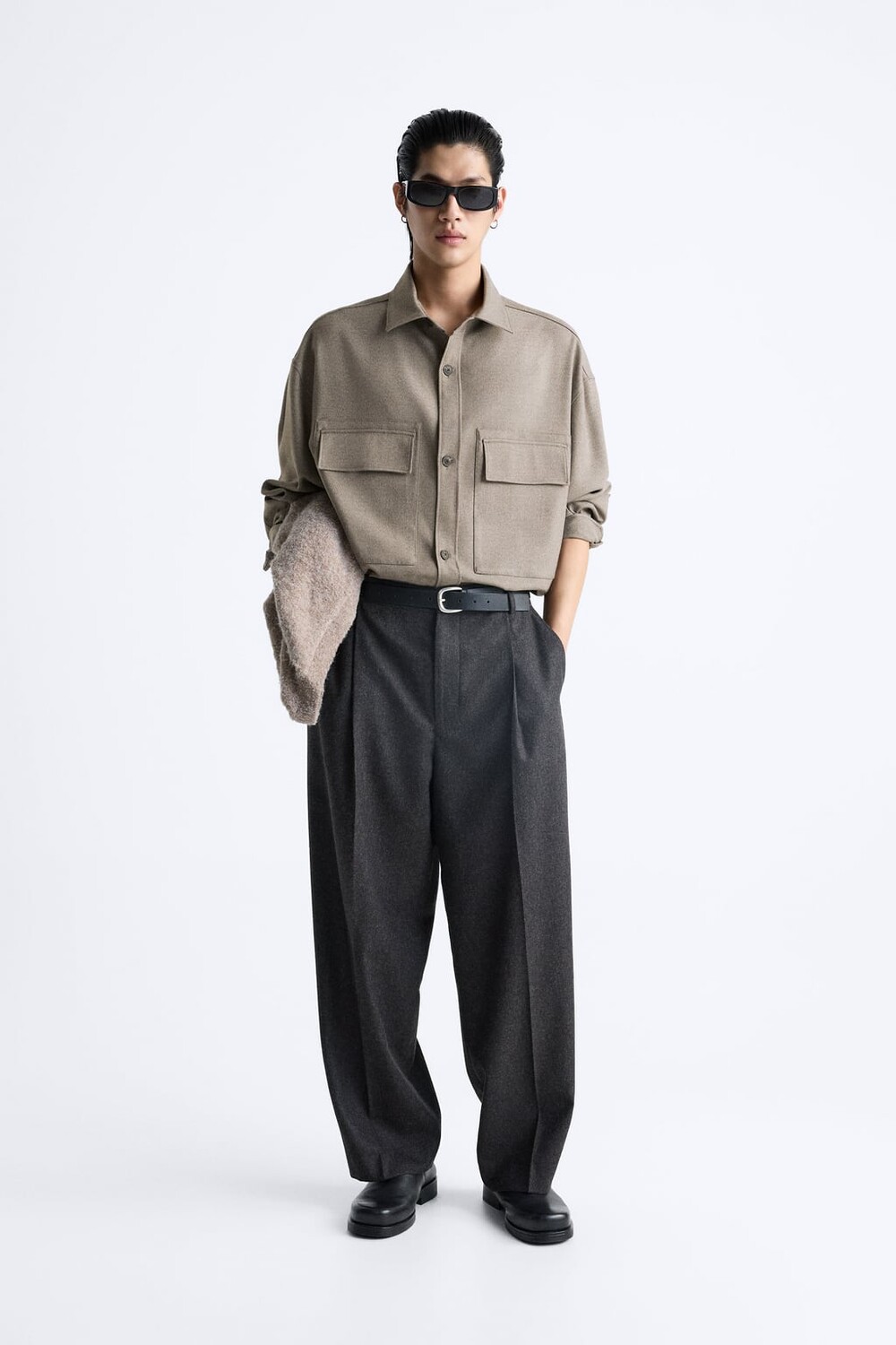 

Рубашка с карманами ZARA, норковый