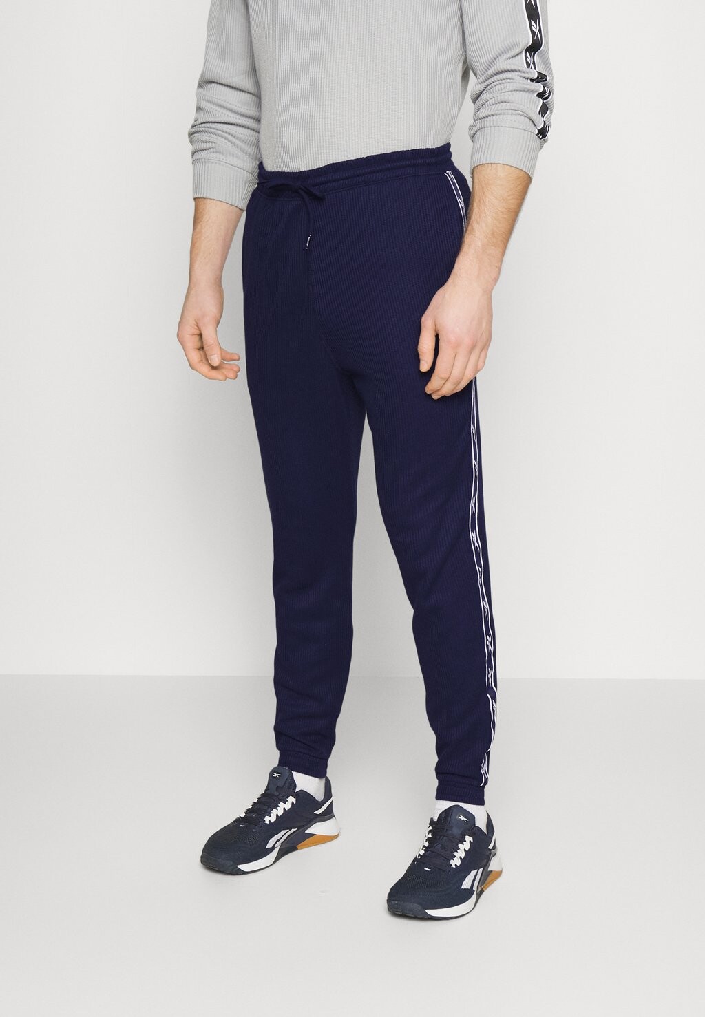 

Спортивные брюки Reebok
