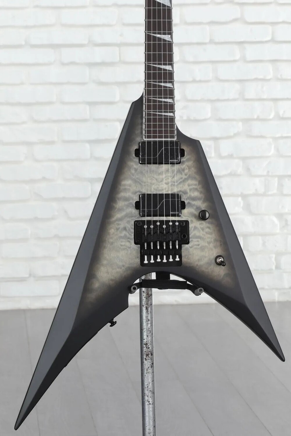 

Электрогитара ESP LTD Arrow-1000 - атласный угольный взрыв
