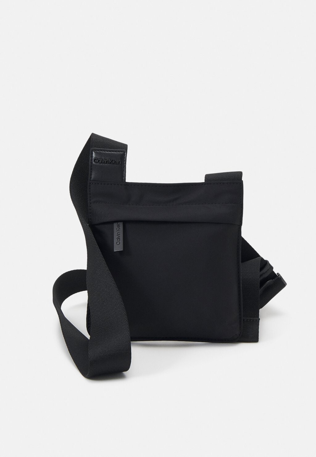 

Сумка через плечо FADED FLAT CHEST BODY UNISEX Calvin Klein, цвет black