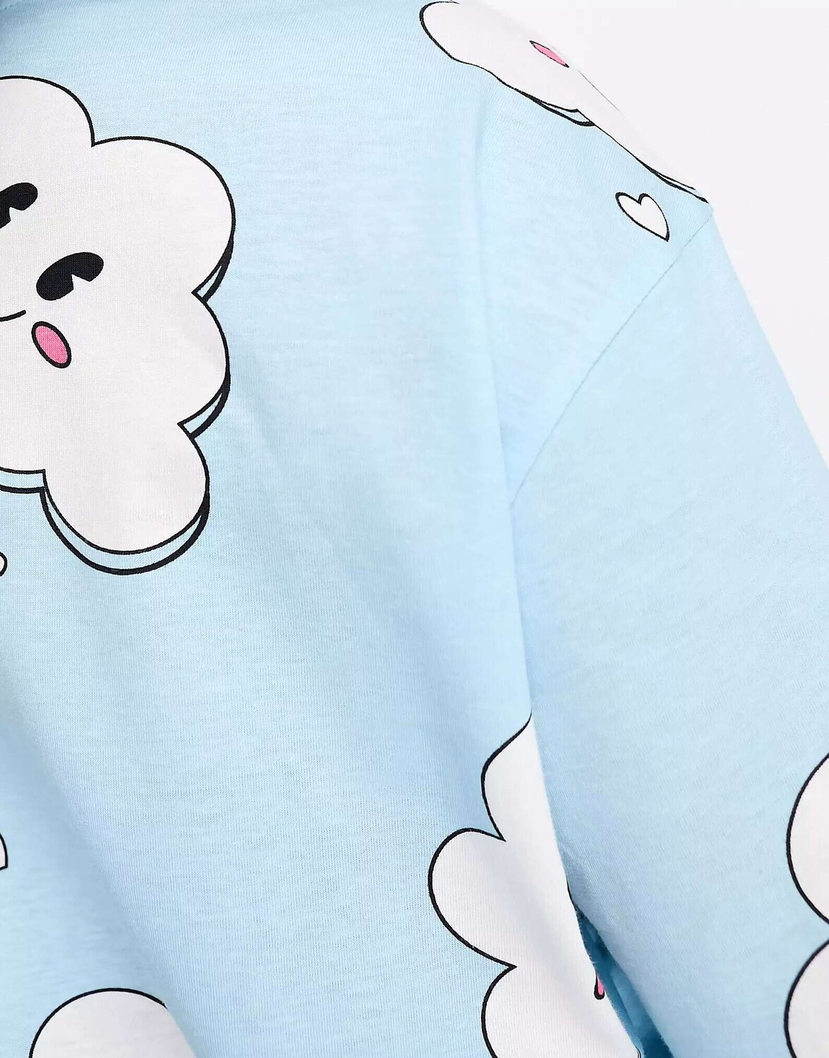 

Синий комплект из объемной футболки и короткой пижамы ASOS Curve Cloud