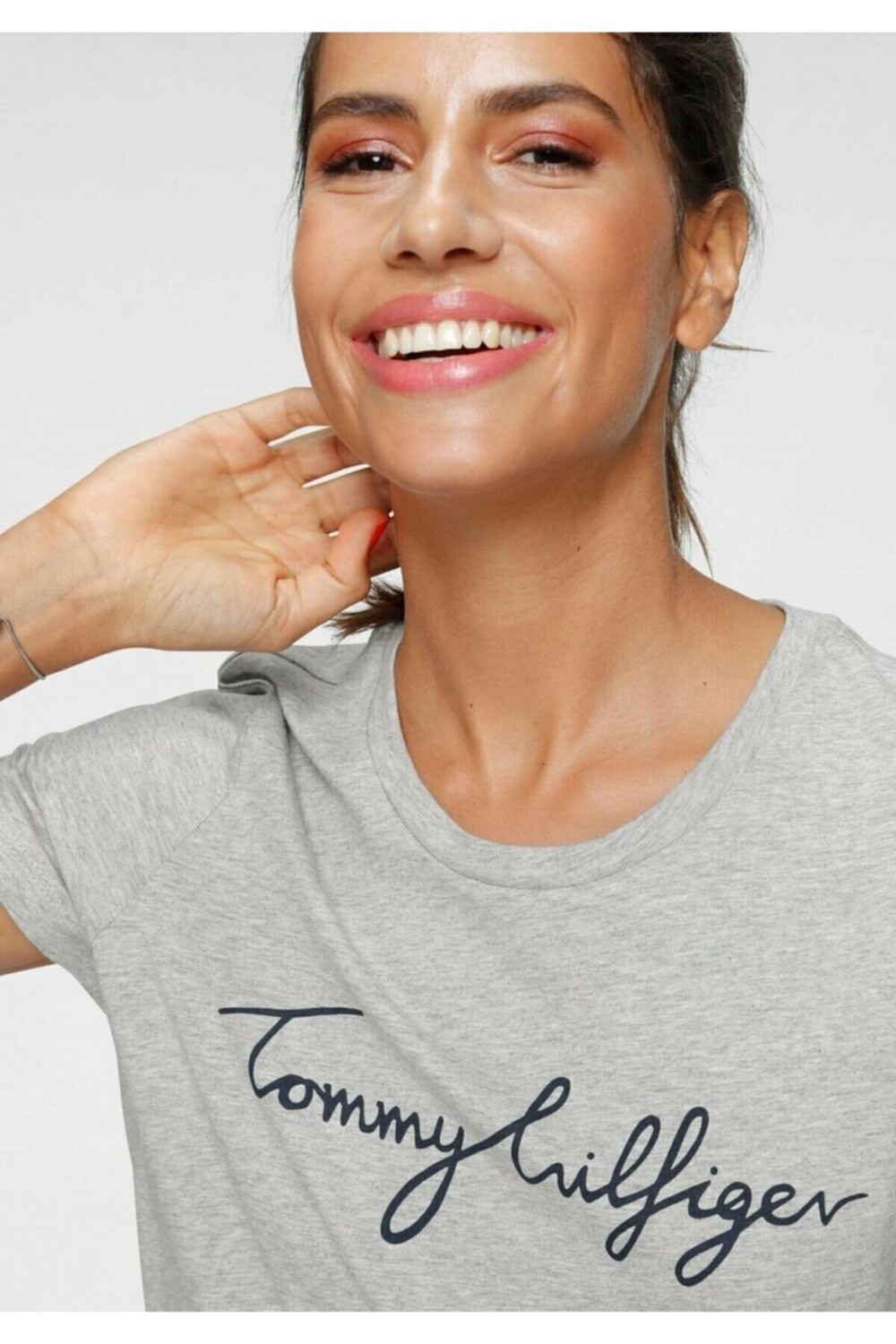 

Футболка Tommy Hilfiger