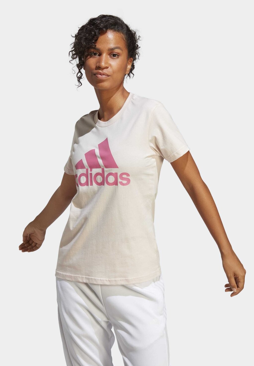 

Футболка с принтом Adidas