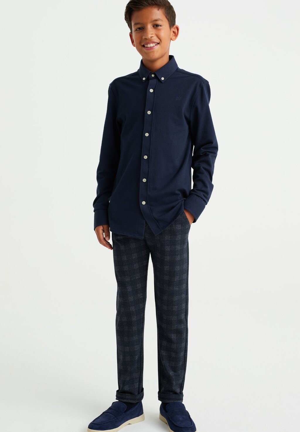 

Брюки из ткани WE Fashion, цвет blue
