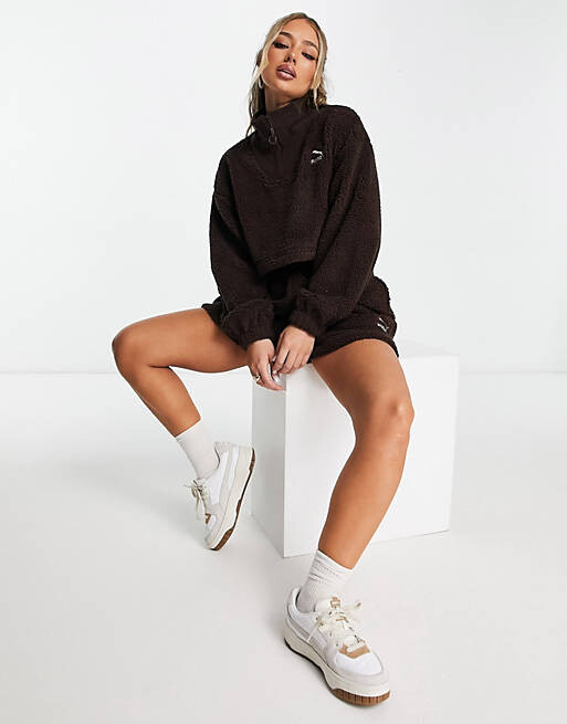 

Уютный свитшот Puma Classic Club Borg на молнии темно-шоколадного цвета — эксклюзивно для ASOS, Коричневый