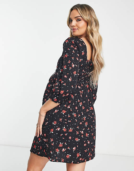 

Черно-красное платье мини со сборками и грудью Wednesday's Girl Maternity