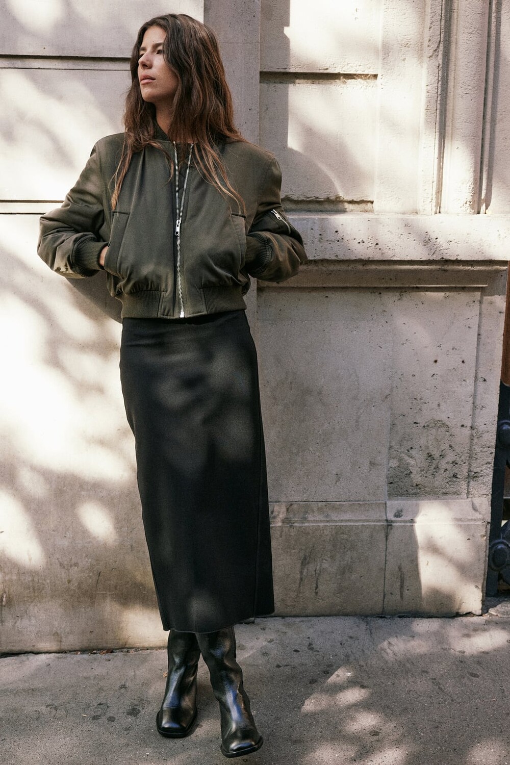 

Короткая куртка-бомбер ZARA, хаки