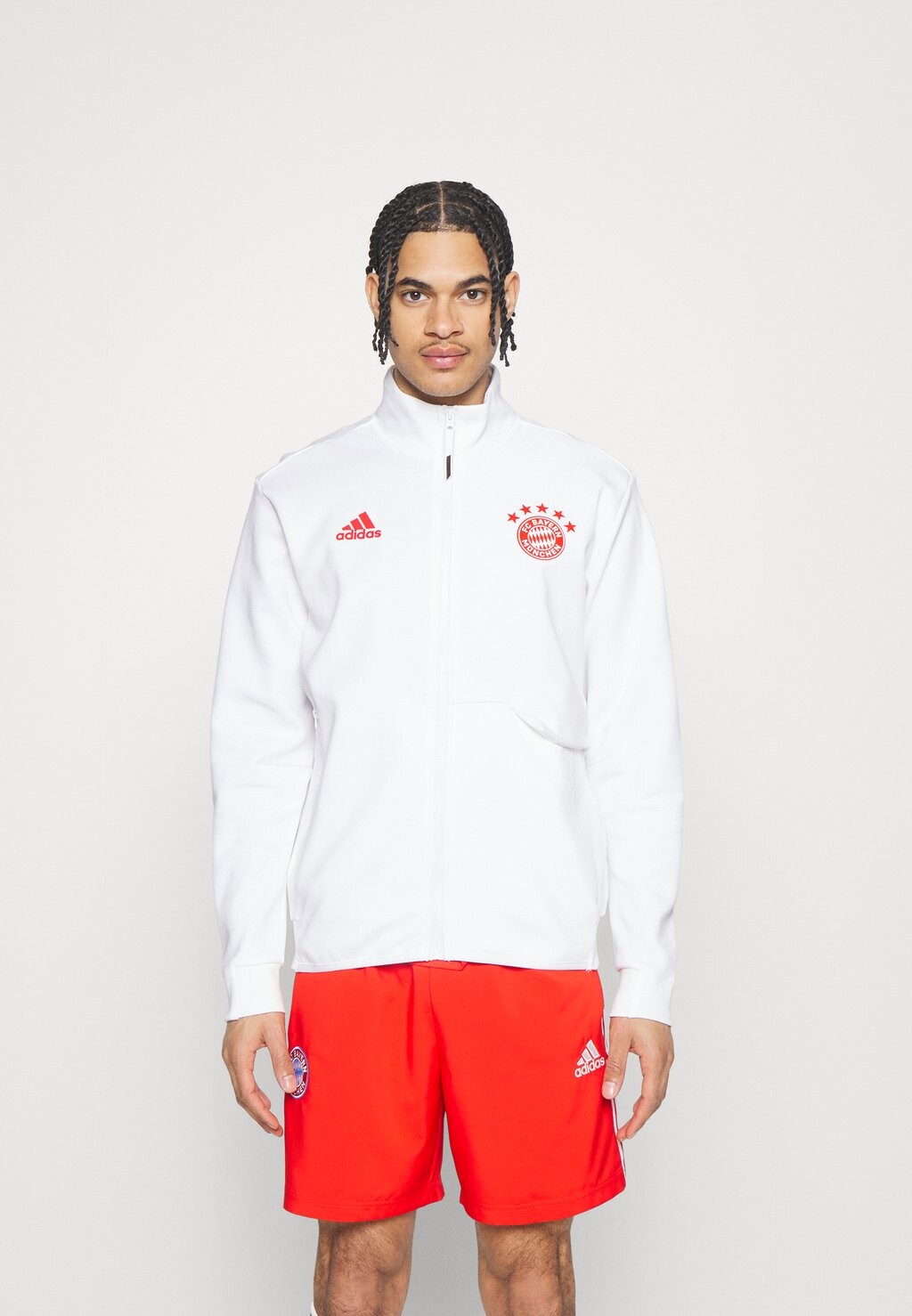 

Спортивная куртка Adidas