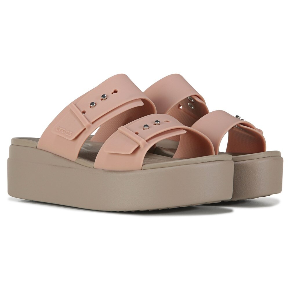 

Женские сандалии на платформе с пряжкой Brooklyn Crocs, розовый