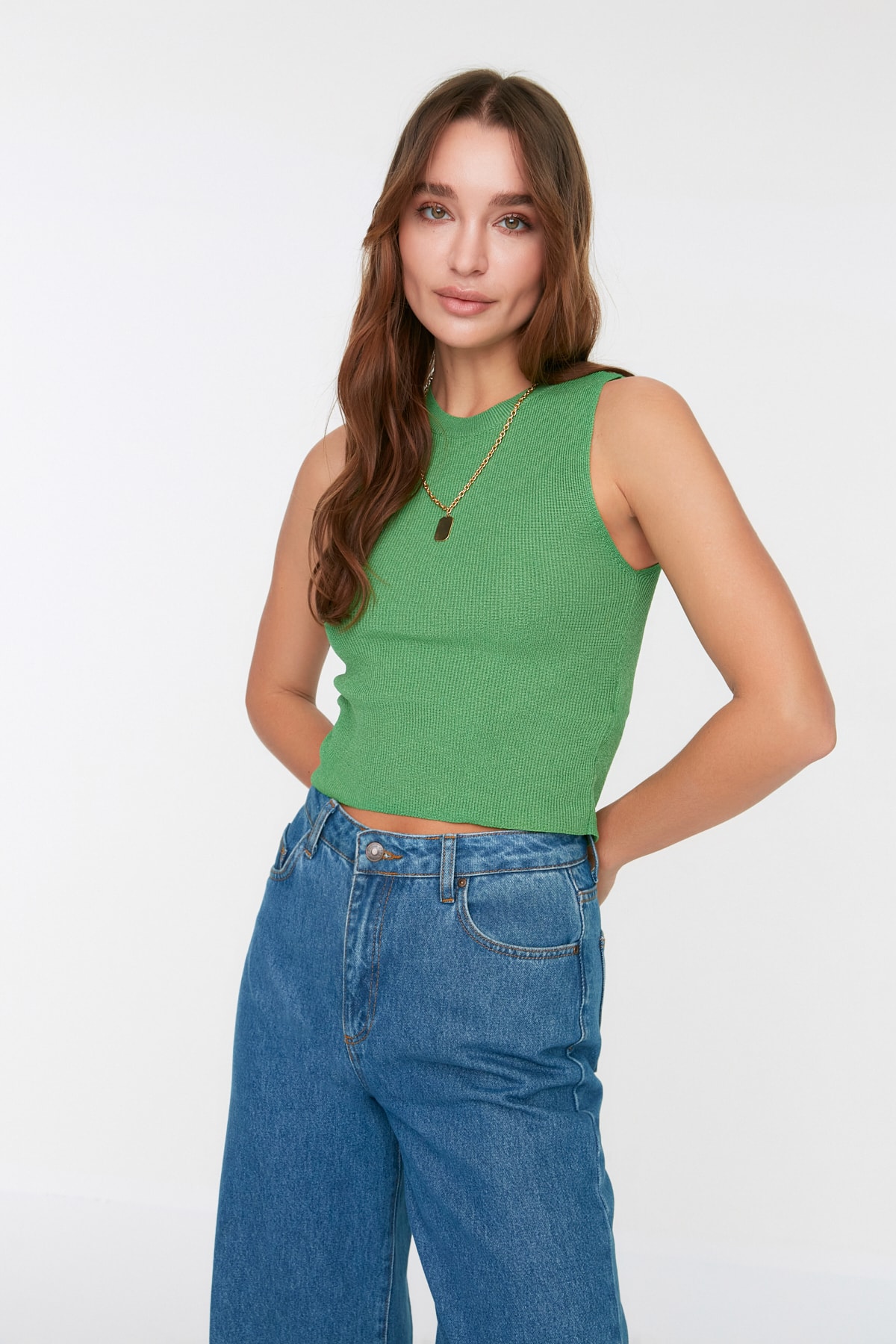 Блузка Trendyol укороченная базовая, зеленый