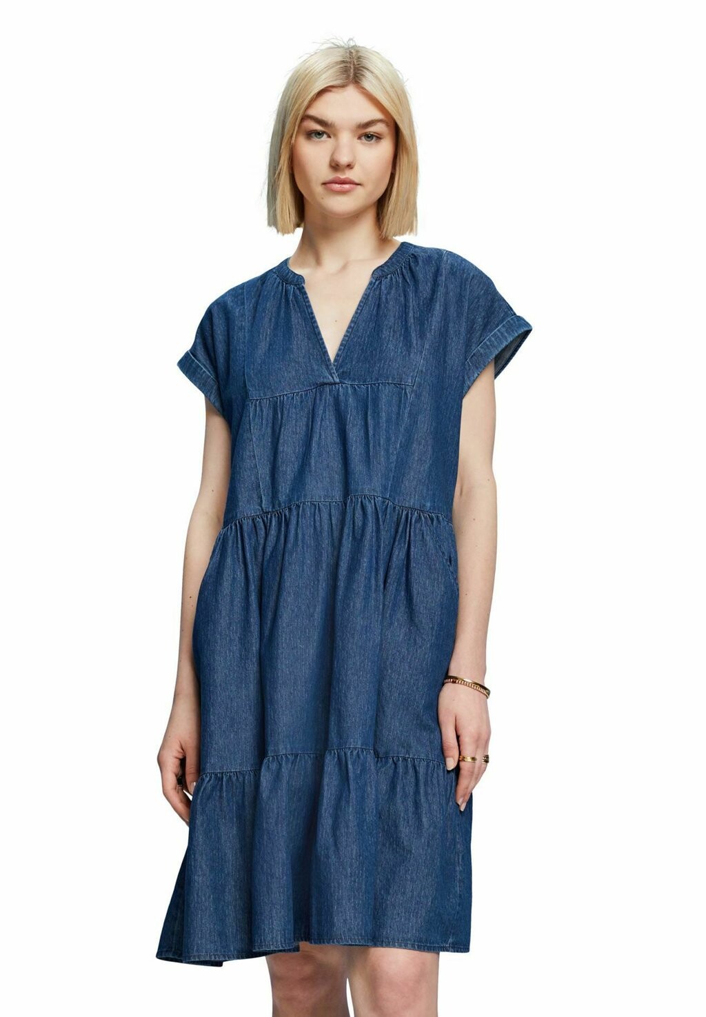 

Летнее платье Esprit
