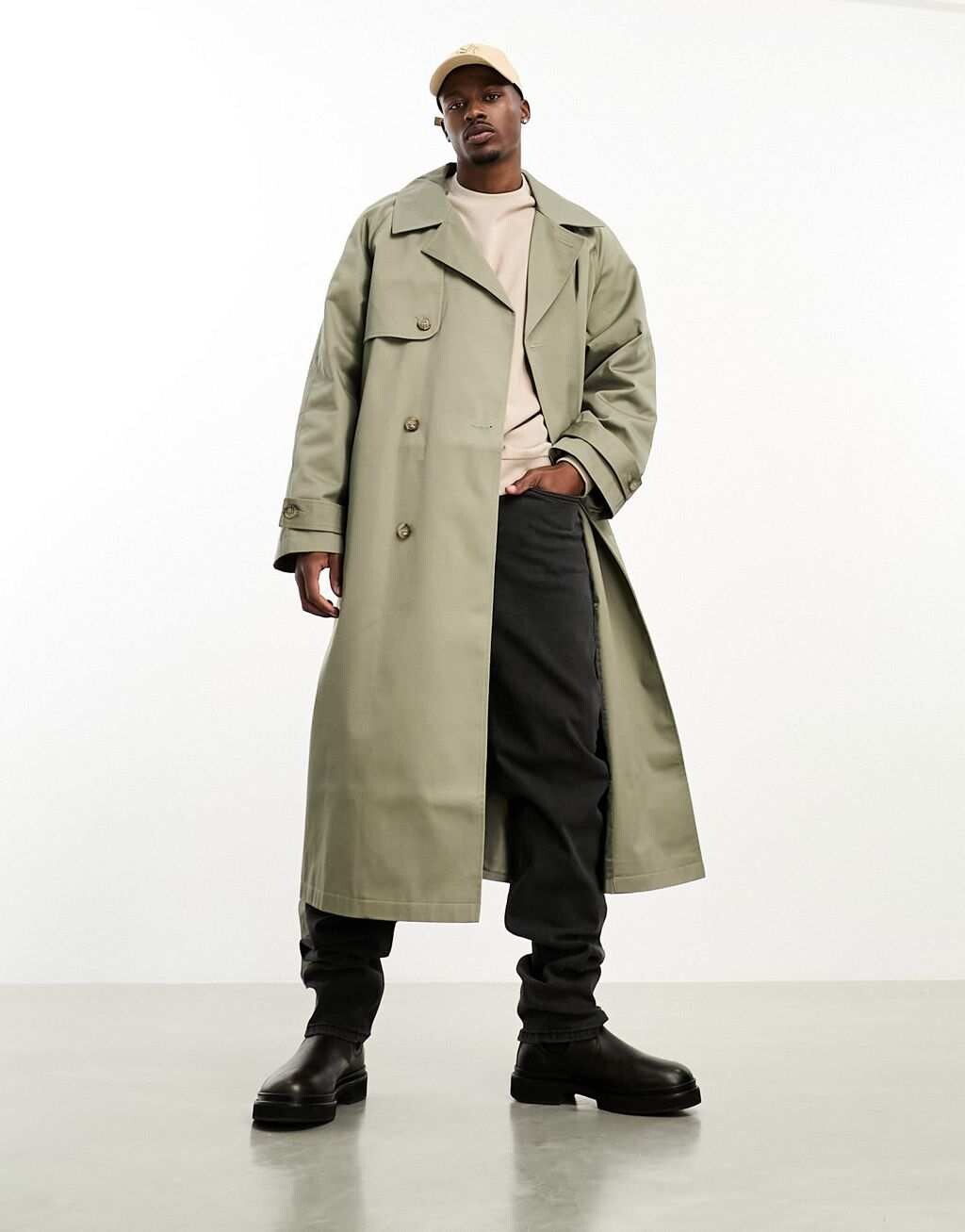 

Огромный тренч цвета хаки ASOS DESIGN