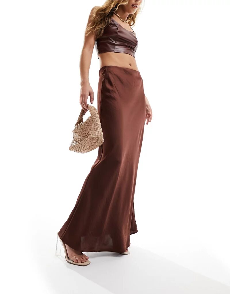 Атласная юбка макси Y.A.S глубокого шоколадно-коричневого цвета кроссовки camila s peg marrón