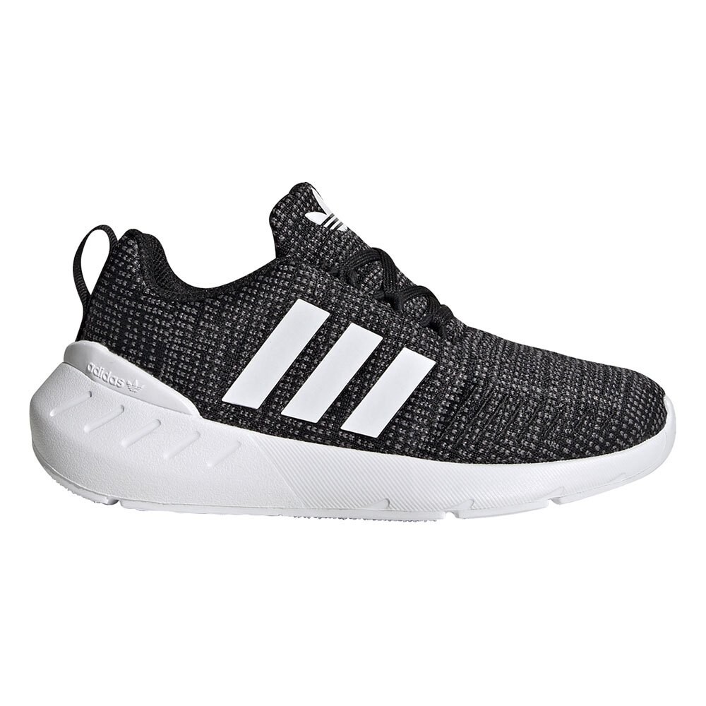 

Кроссовки adidas Swift Run 22 Child, черный