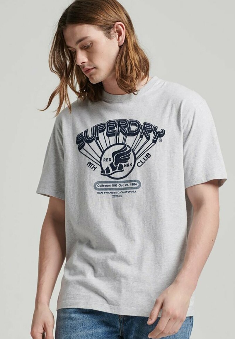 

Футболка с принтом VINTAGE ATHLETIC CLUB Superdry, цвет glacier grey marl