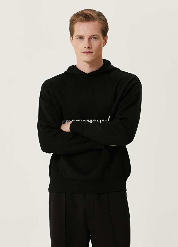 

Черный свитер с капюшоном и логотипом Emporio Armani