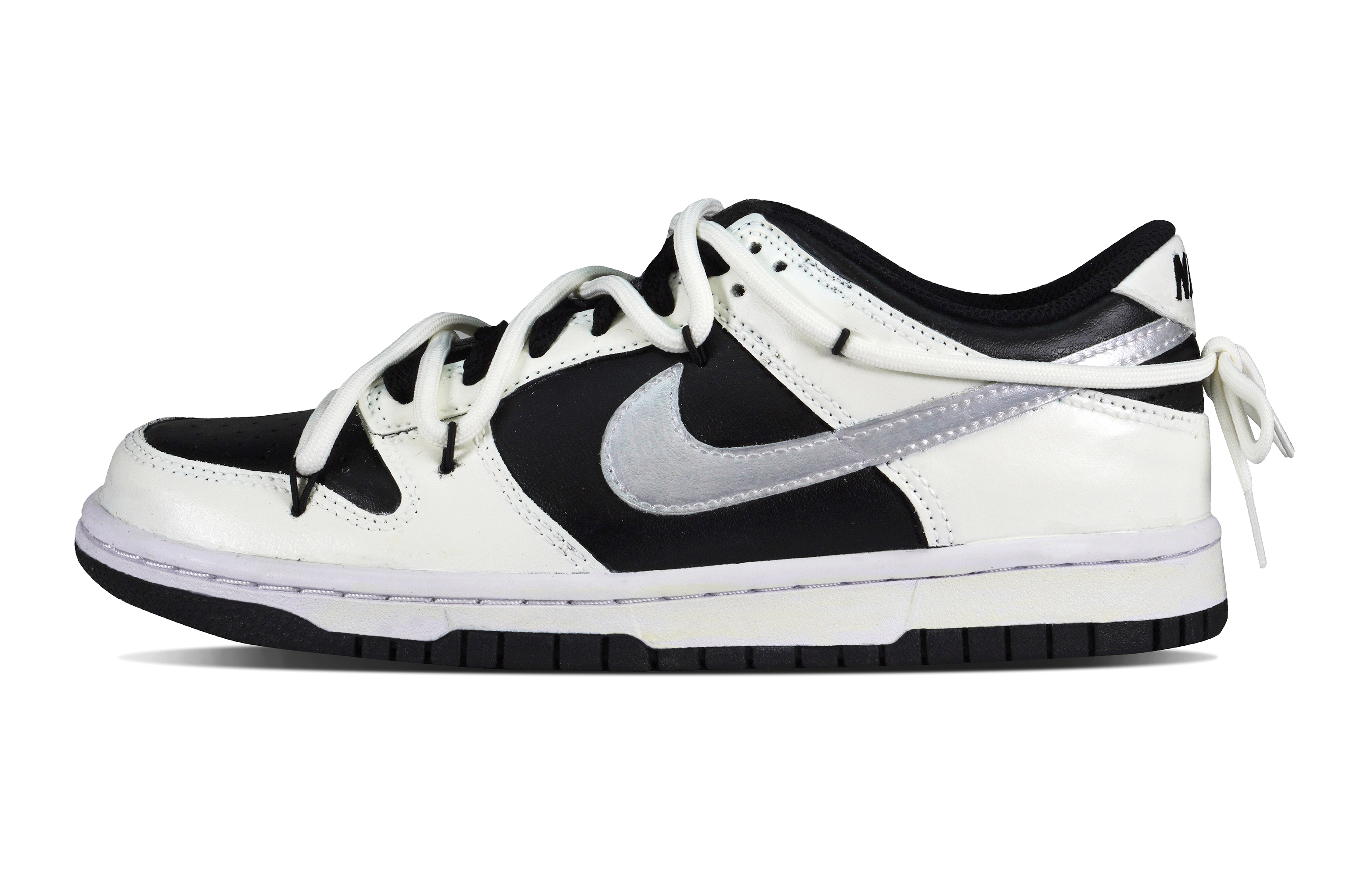 

Кроссовки Nike Dunk Low для скейтбординга женские