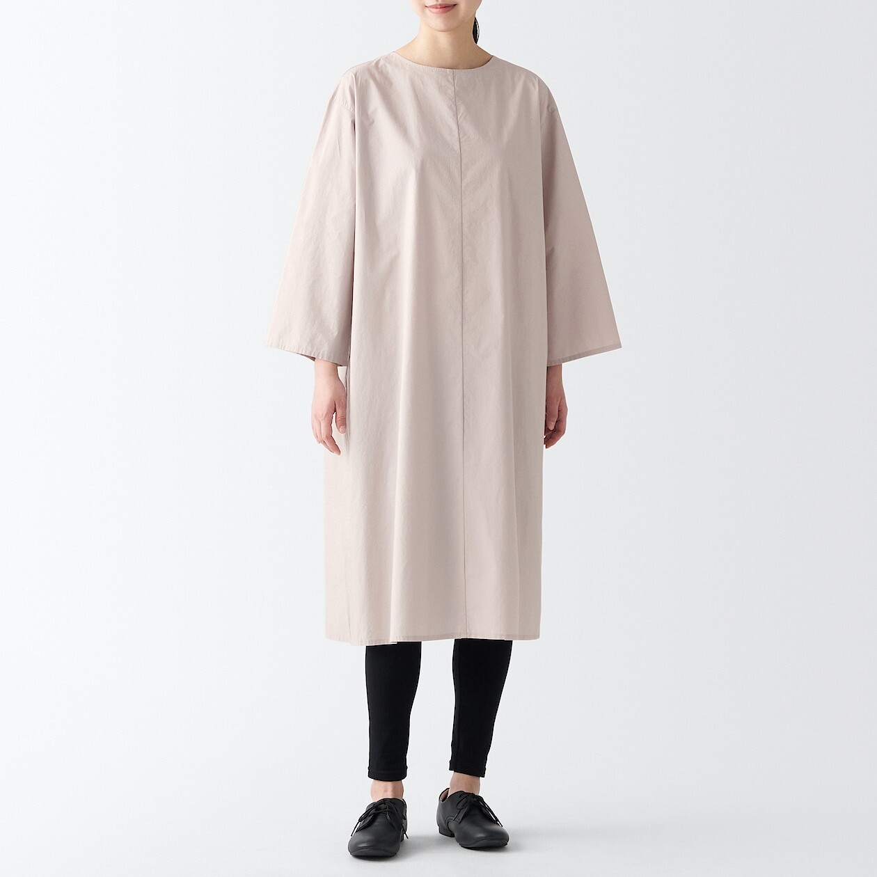 

Платье из плотной ткани с вырезом-лодочкой MUJI, песочно-бежевый