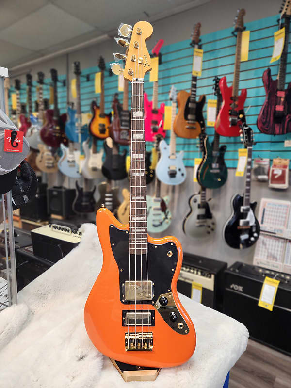 цена Басс гитара Fender Mike Kerr Jaguar Bass Tiger's Blood Orange