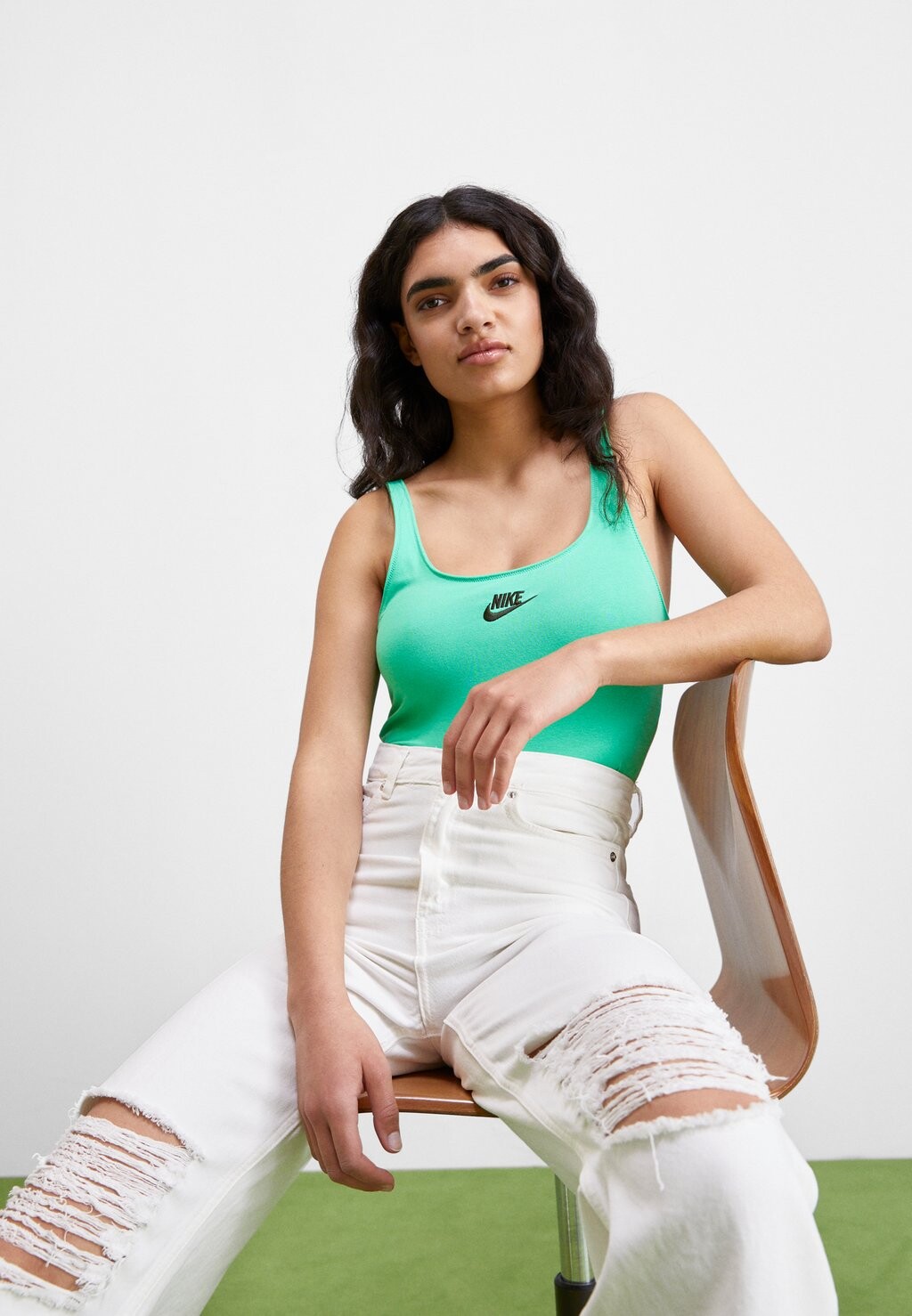 

Топ Nike