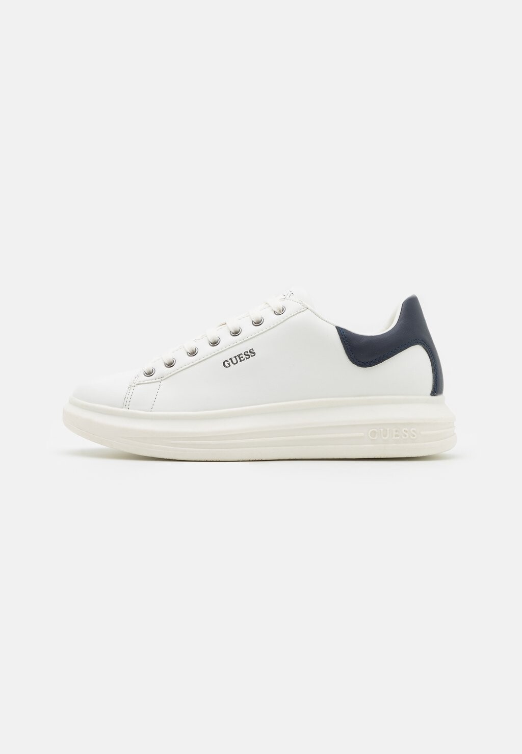 

Низкие кроссовки САЛЕРНО Guess, белый/синий
