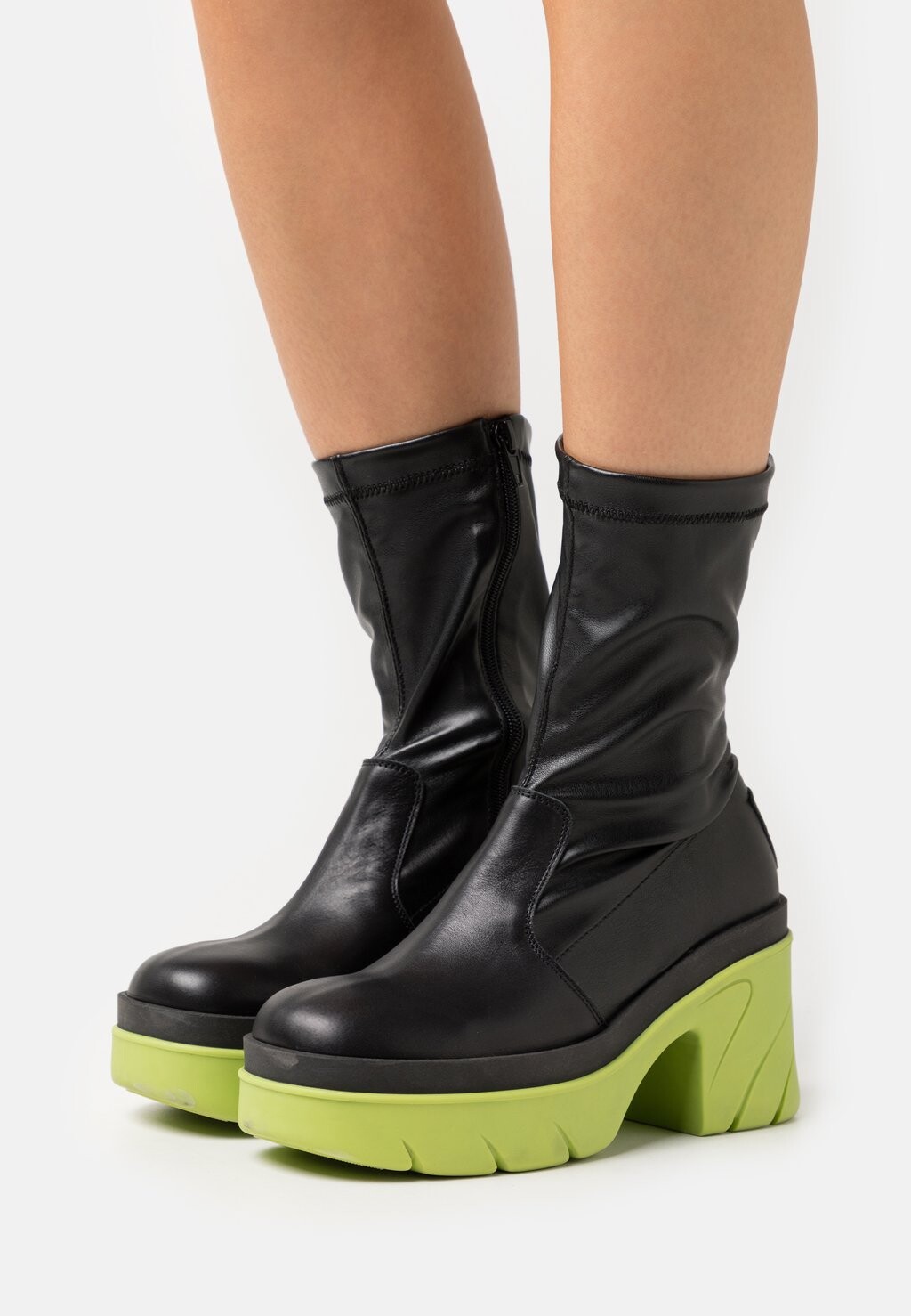 

Ботильоны на платформе Steve Madden