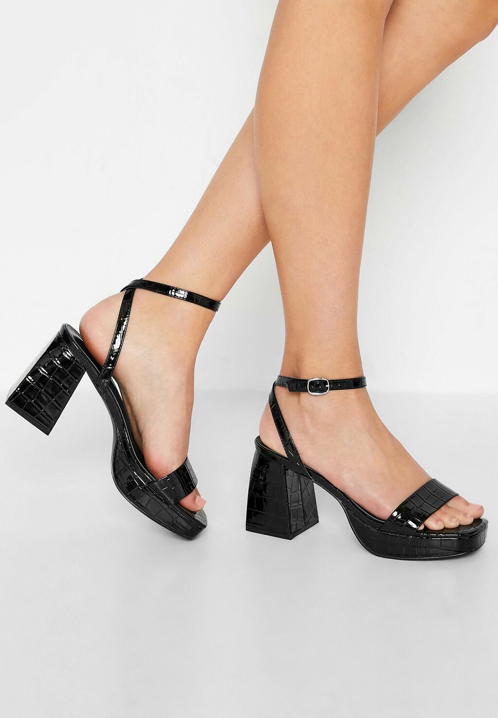 

Босоножки на платформе Long Tall Sally, черный