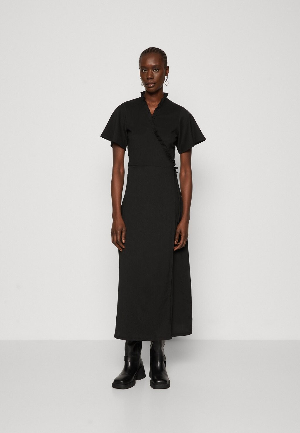 

Платье макси VMHAYA WRAP DRESS Vero Moda, цвет black